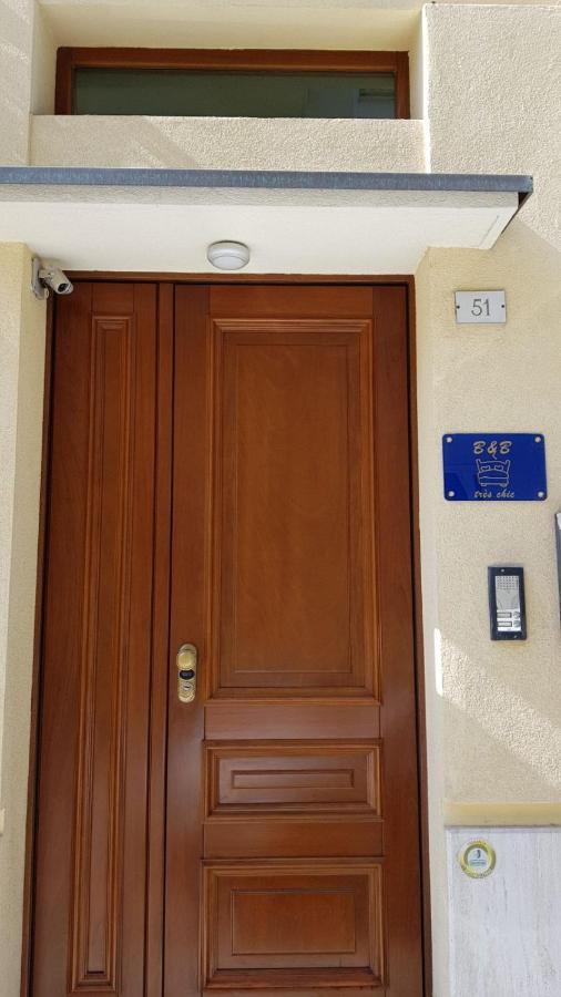 Tres Chic Panzió Civitanova Marche Kültér fotó