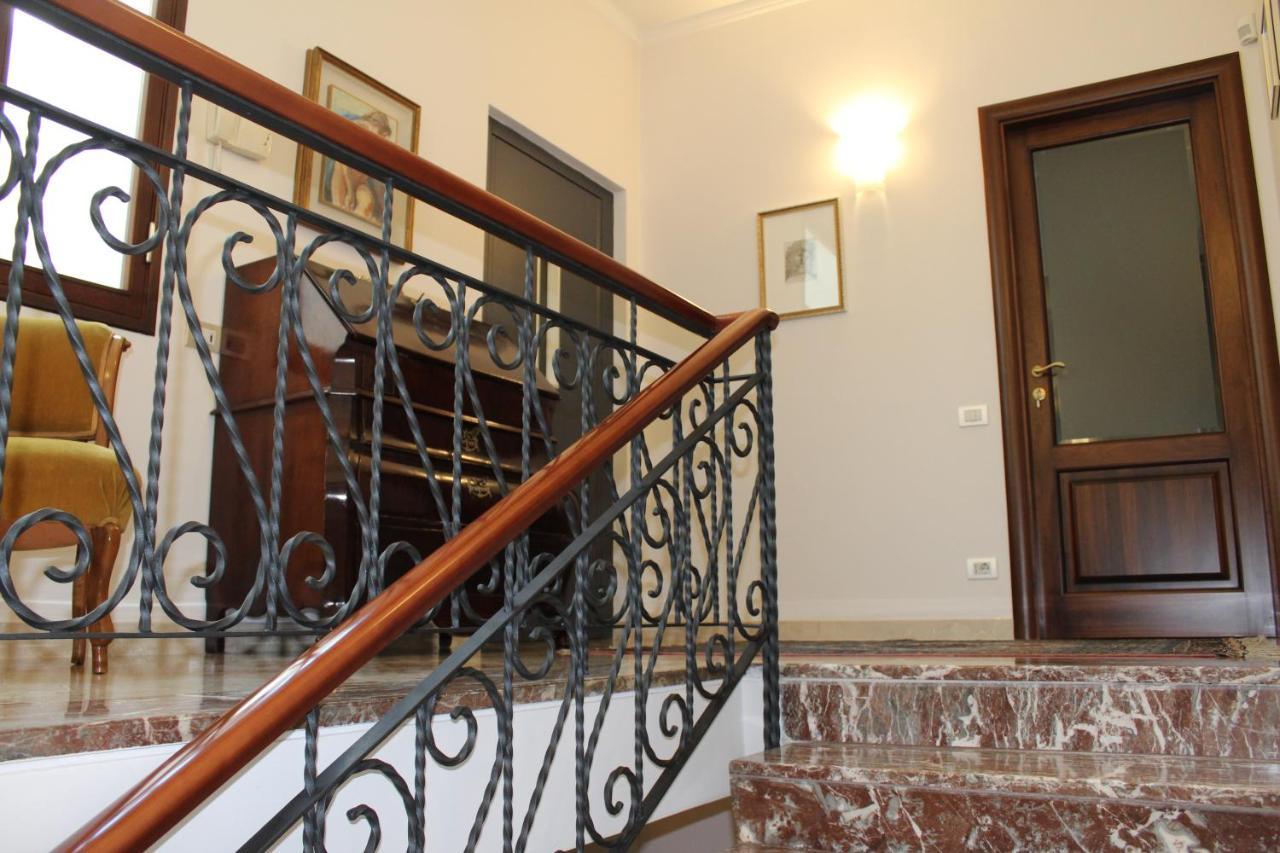 Tres Chic Panzió Civitanova Marche Kültér fotó